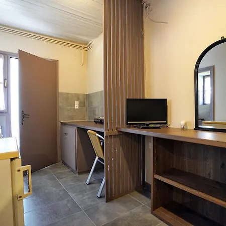 Alekos Aparthotel Diakofti