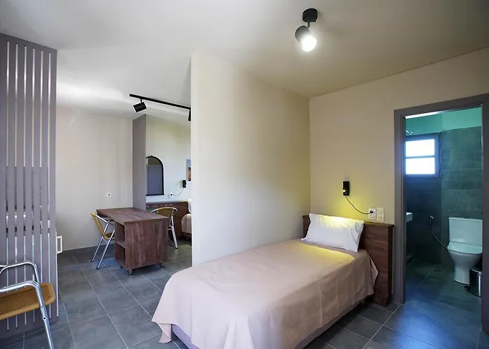 Alekos Apart Otel 3*