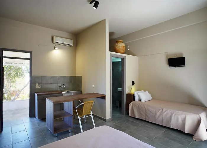 Apart Otel Alekos 3*