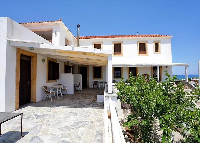 Apart Otel Alekos 3*